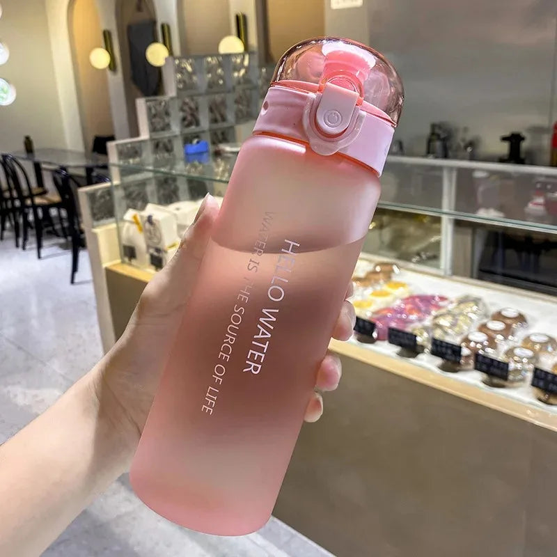 “Hello Water” Sports Bottle with Safety Cap and Handle — 780ml