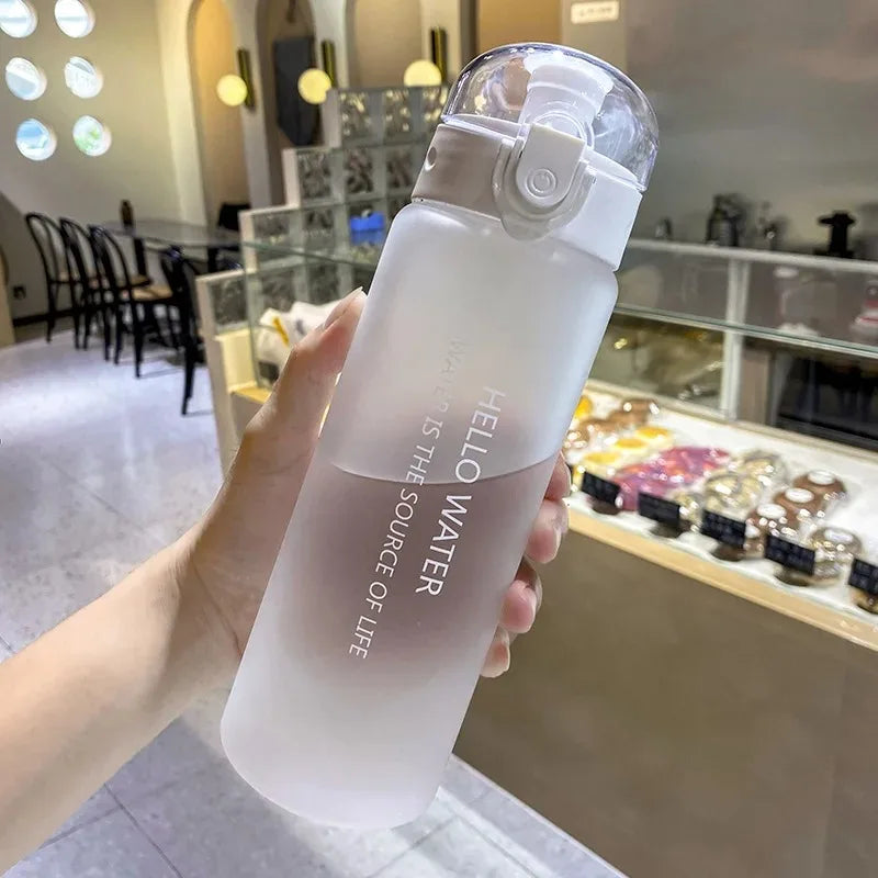 “Hello Water” Sports Bottle with Safety Cap and Handle — 780ml